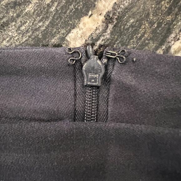 Banana Republic Navy Pencil Straight Skirt - SIZE 10 Tall - Picture 8 of 9